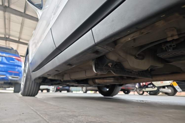 Used Buick Encore 2018 18T Automatic Two-Wheel Drive Urban Leading Model Left Side Sill
