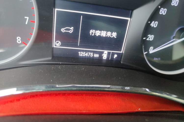 Used Buick Encore 2018 18T Automatic Two-Wheel Drive Urban Leading Model Odometer Close Up