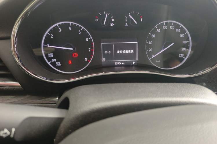 Used Buick Encore 2018 18T Automatic Two-Wheel Drive Urban Leading Model Odometer Close Up