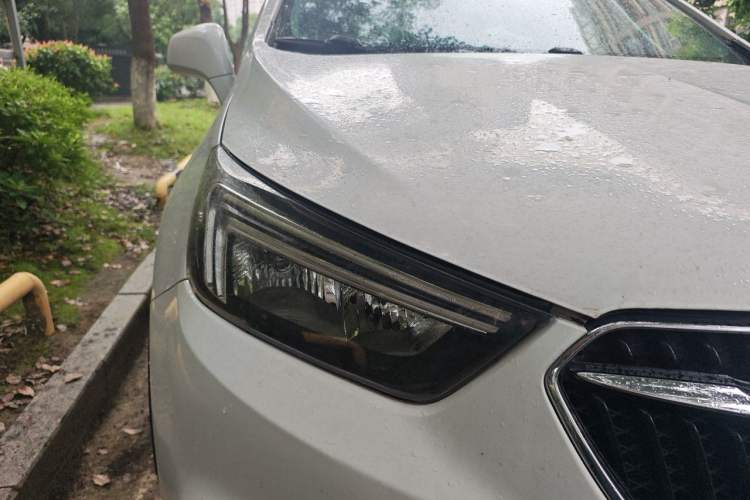 Used Buick Encore 2018 18T Automatic Two-Wheel Drive Urban Leading Model Right Front Headlight