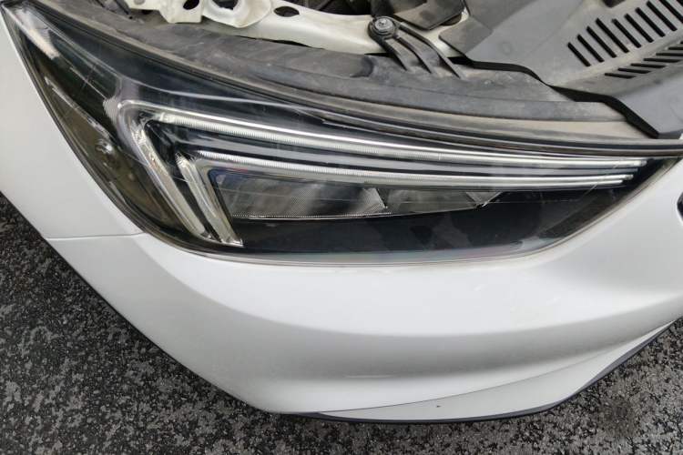Used Buick Encore 2018 18T Automatic Two-Wheel Drive Urban Leading Model Right Front Headlight
