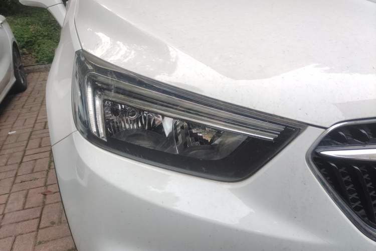 Used Buick Encore 2018 18T Automatic Two-Wheel Drive Urban Leading Model Right Front Headlight