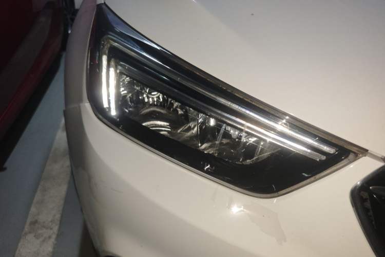 Used Buick Encore 2018 18T Automatic Two-Wheel Drive Urban Leading Model Right Front Headlight