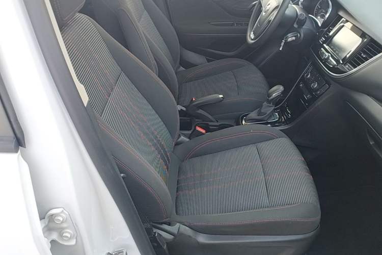 Used Buick Encore 2018 18T Automatic Two-Wheel Drive Urban Leading Model Right Front Seat