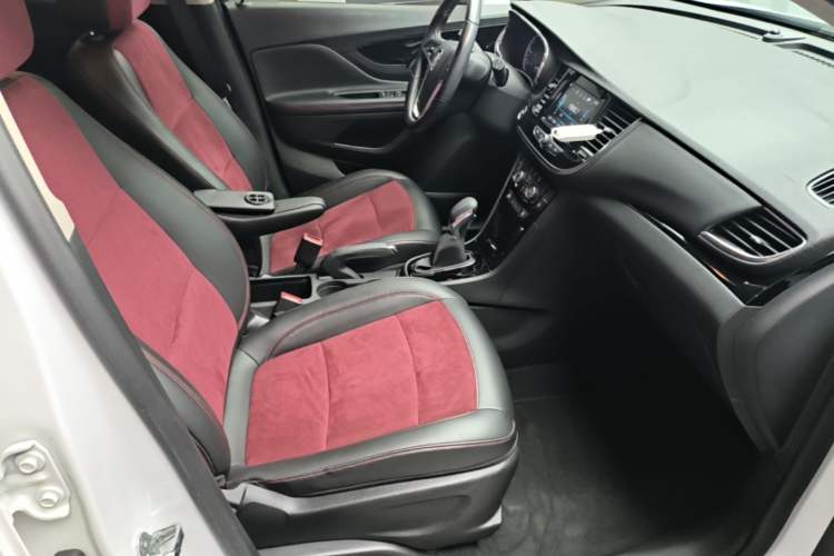 Used Buick Encore 2018 18T Automatic Two-Wheel Drive Urban Elite Model Right Front Seat