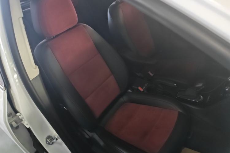 Used Buick Encore 2018 18T Automatic Two-Wheel Drive Urban Elite Model Right Front Seat