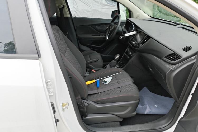 Used Buick Encore 2018 18T Automatic Two-Wheel Drive Urban Leading Model Right Front Seat