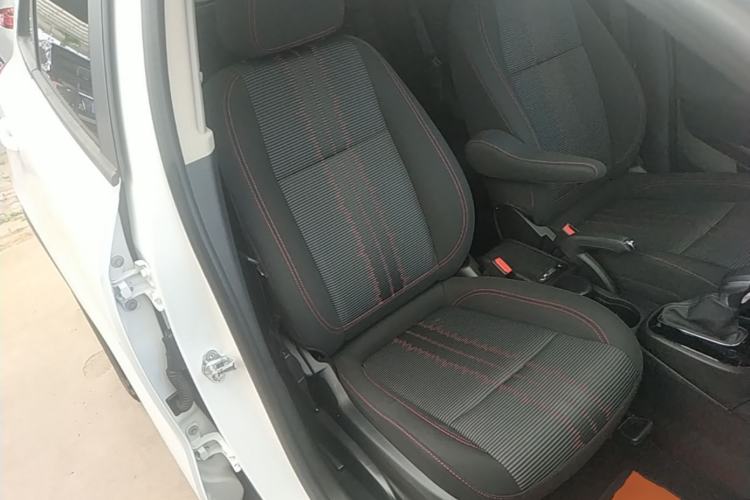 Used Buick Encore 2018 18T Automatic Two-Wheel Drive Urban Leading Model Right Front Seat