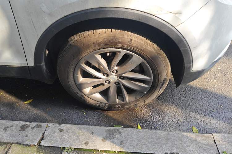 Used Buick Encore 2018 18T Automatic Two-Wheel Drive Urban Leading Model Right Front Wheel Hub