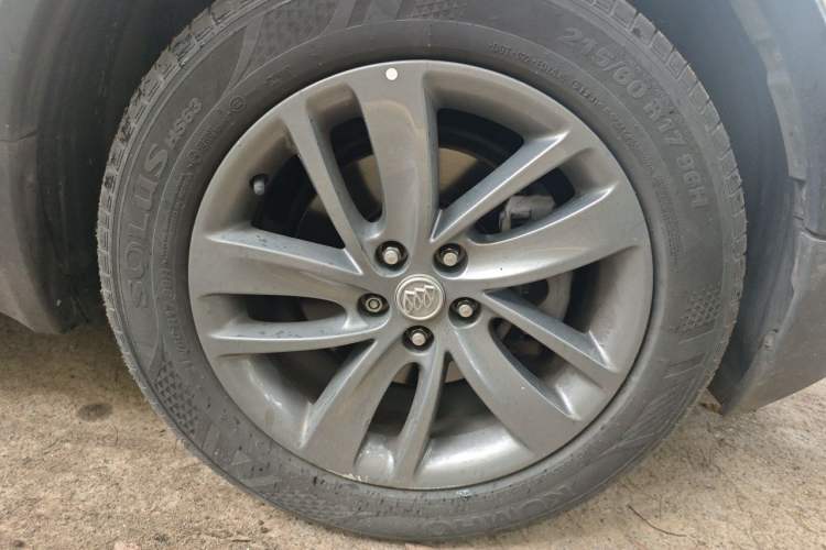 Used Buick Encore 2018 18T Automatic Two-Wheel Drive Urban Leading Model Right Front Wheel Hub