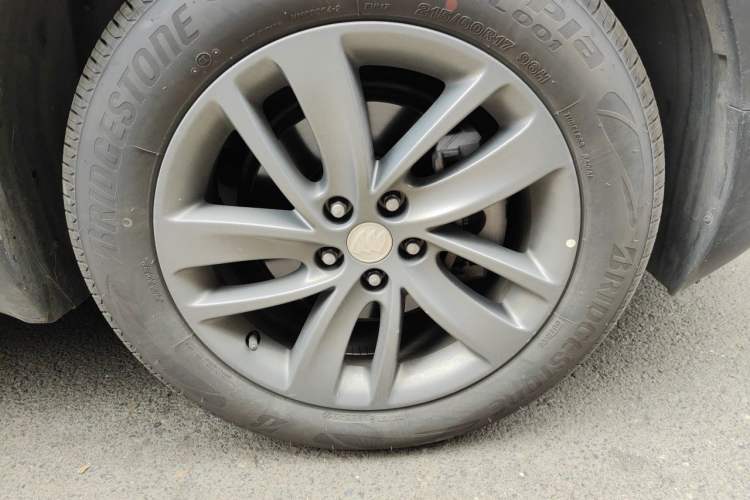 Used Buick Encore 2018 18T Automatic Two-Wheel Drive Urban Leading Model Right Front Wheel Hub