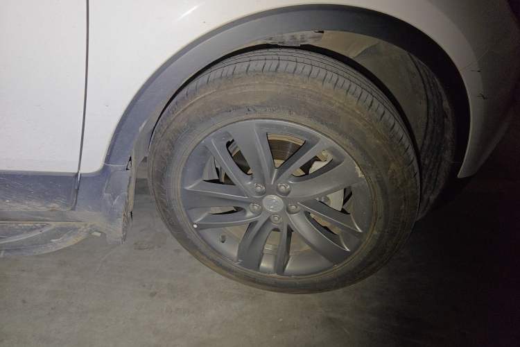 Used Buick Encore 2018 18T Automatic Two-Wheel Drive Urban Leading Model Right Front Wheel Hub