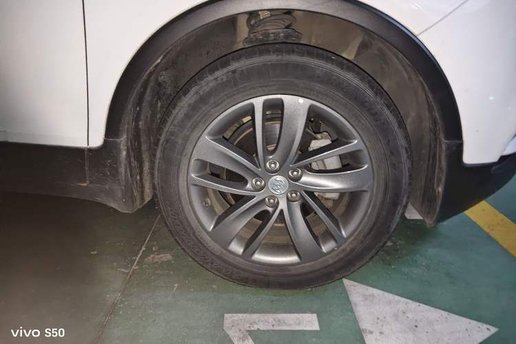 Used Buick Encore 2018 18T Automatic Two-Wheel Drive Urban Leading Model Right Front Wheel Hub