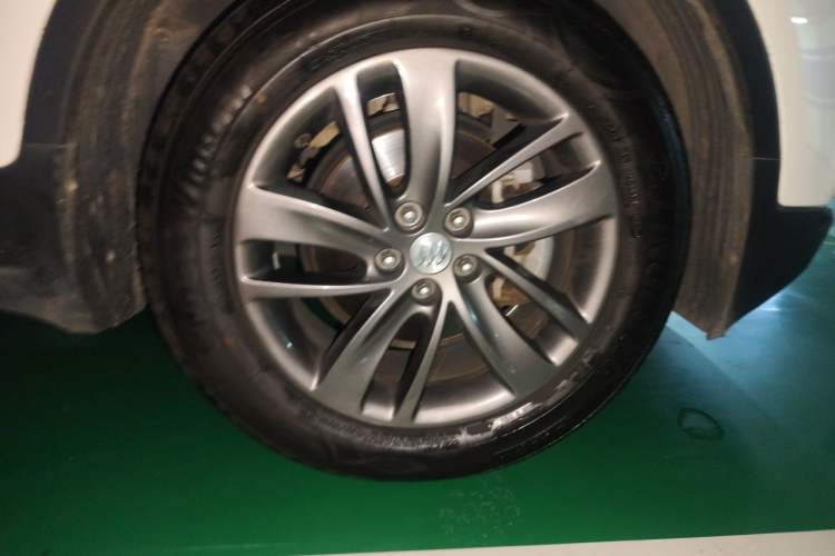 Used Buick Encore 2018 18T Automatic Two-Wheel Drive Urban Leading Model Right Front Wheel Hub