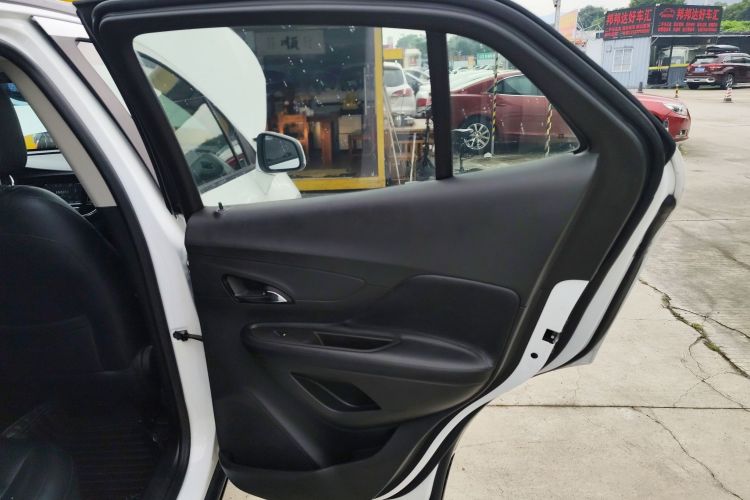 Used Buick Encore 2018 18T Automatic Two-Wheel Drive Urban Leading Model Right Rear Door Interior
