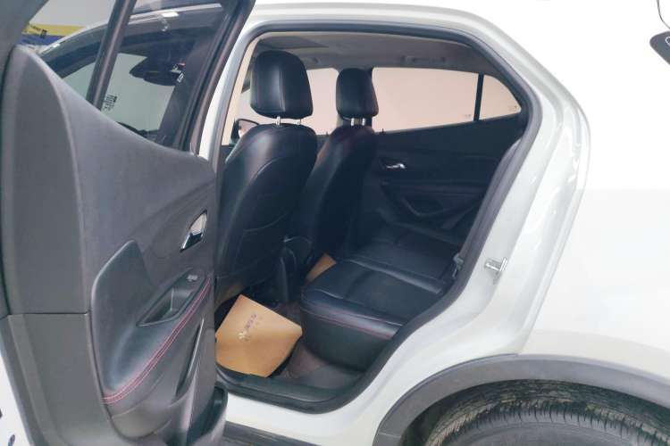 Used Buick Encore 2018 18T Automatic Two-Wheel Drive Urban Leading Model Right Rear Seat