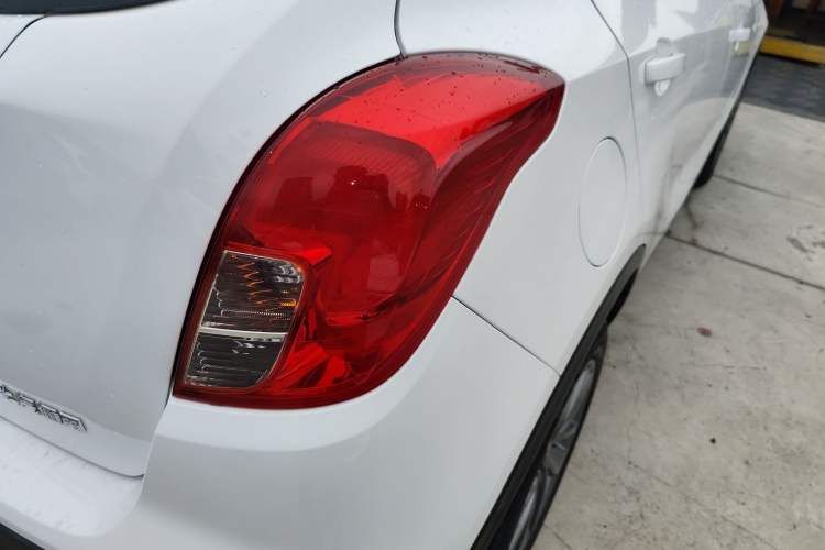 Used Buick Encore 2018 18T Automatic Two-Wheel Drive Urban Leading Model Right Rear Taillight