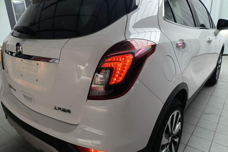 Used Buick Encore 2018 18T Automatic Two-Wheel Drive Urban Elite Model Right Rear Taillight