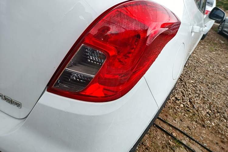Used Buick Encore 2018 18T Automatic Two-Wheel Drive Urban Fashion Model Right Rear Taillight