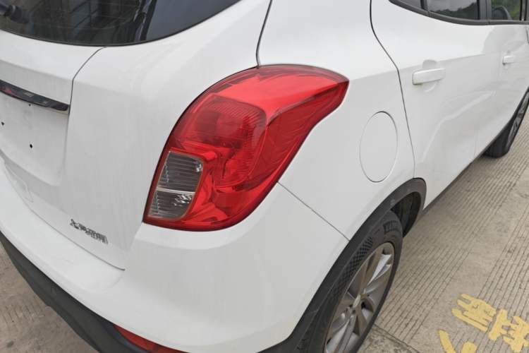 Used Buick Encore 2018 18T Automatic Two-Wheel Drive Urban Leading Model Right Rear Taillight