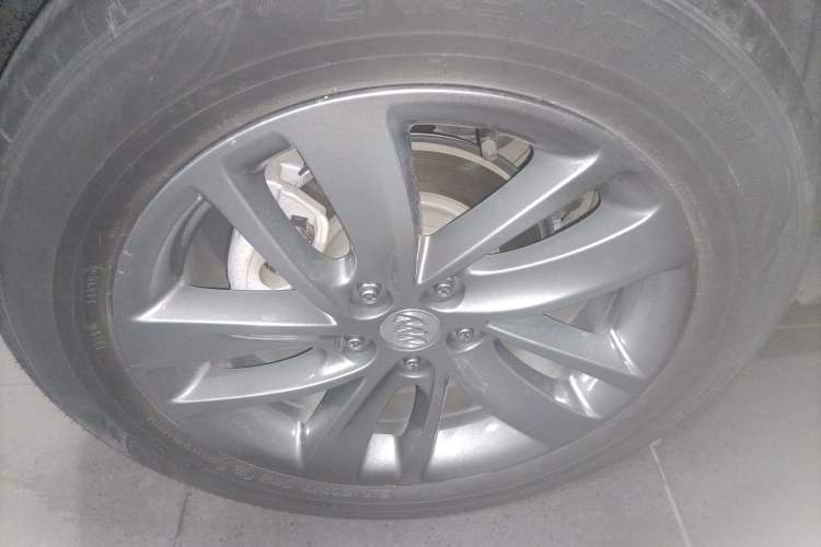 Used Buick Encore 2018 18T Automatic Two-Wheel Drive Urban Leading Model Right Rear Wheel Hub