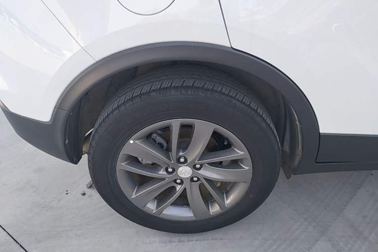 Used Buick Encore 2018 18T Automatic Two-Wheel Drive Urban Leading Model Right Rear Wheel Hub