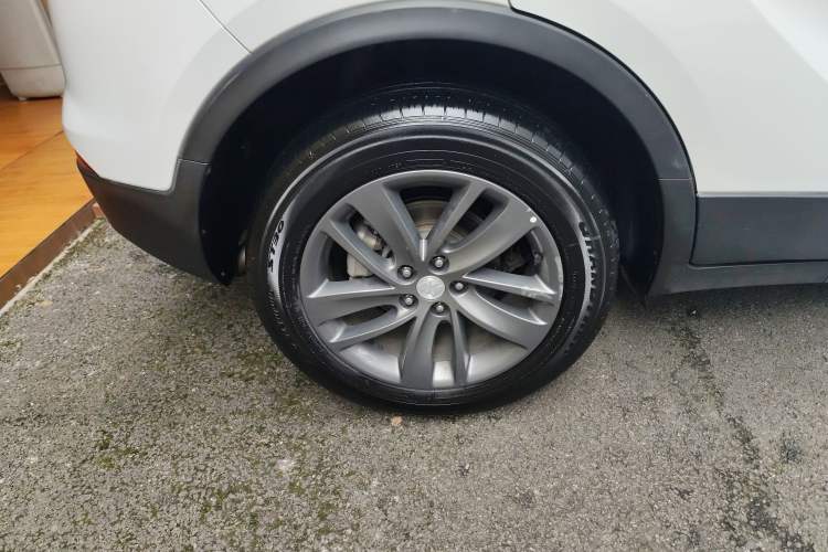 Used Buick Encore 2018 18T Automatic Two-Wheel Drive Urban Leading Model Right Rear Wheel Hub