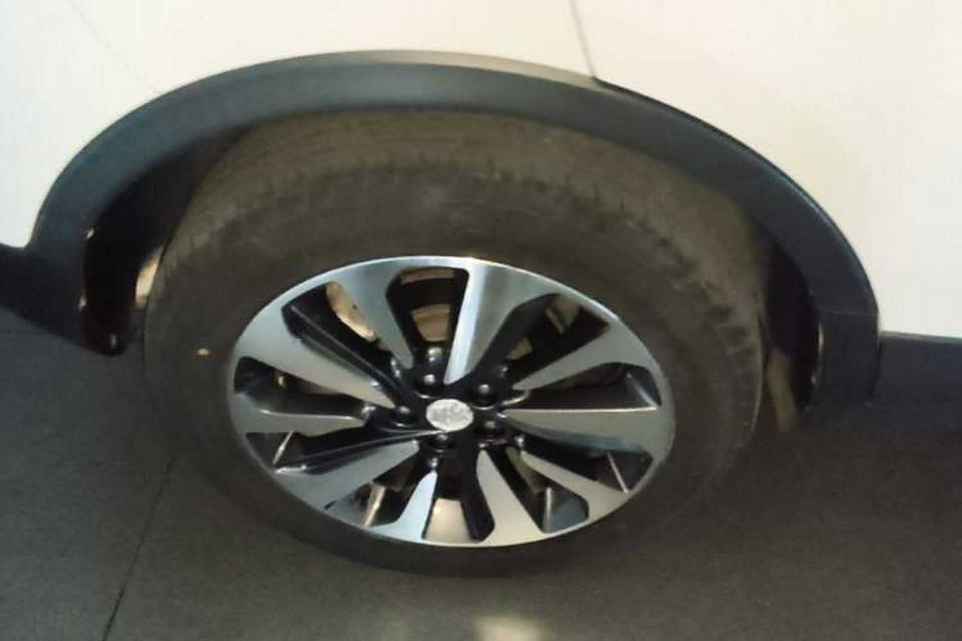 Used Buick Encore 2018 18T Automatic Two-Wheel Drive Urban Elite Model Right Rear Wheel Hub