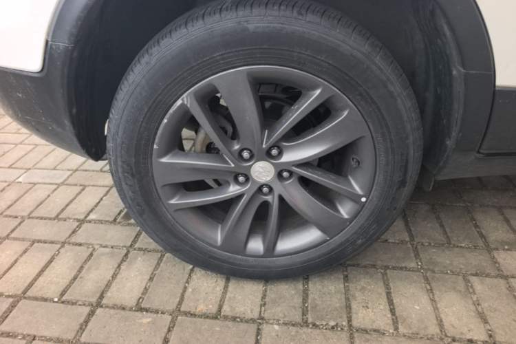Used Buick Encore 2018 18T Automatic Two-Wheel Drive Urban Leading Model Right Rear Wheel Hub