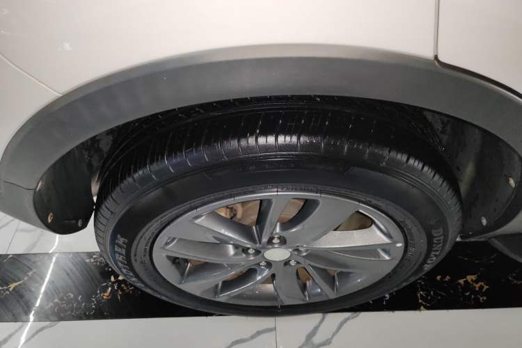 Used Buick Encore 2018 18T Automatic Two-Wheel Drive Urban Leading Model Right Rear Wheel Hub