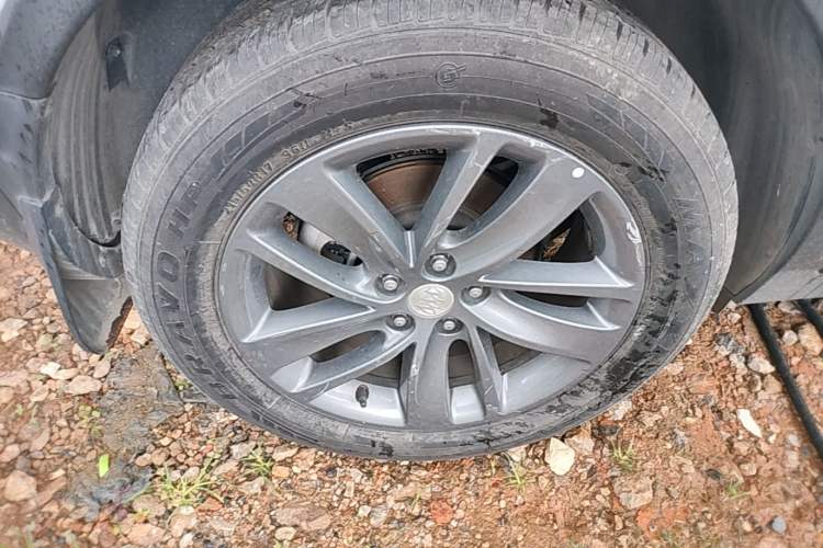 Used Buick Encore 2018 18T Automatic Two-Wheel Drive Urban Fashion Model Right Rear Wheel Hub