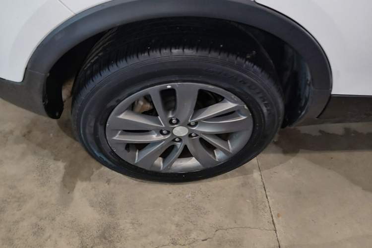 Used Buick Encore 2018 18T Automatic Two-Wheel Drive Urban Leading Model Right Rear Wheel Hub