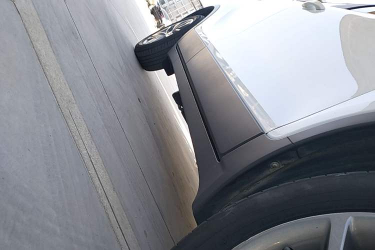 Used Buick Encore 2018 18T Automatic Two-Wheel Drive Urban Leading Model Right Side Sill