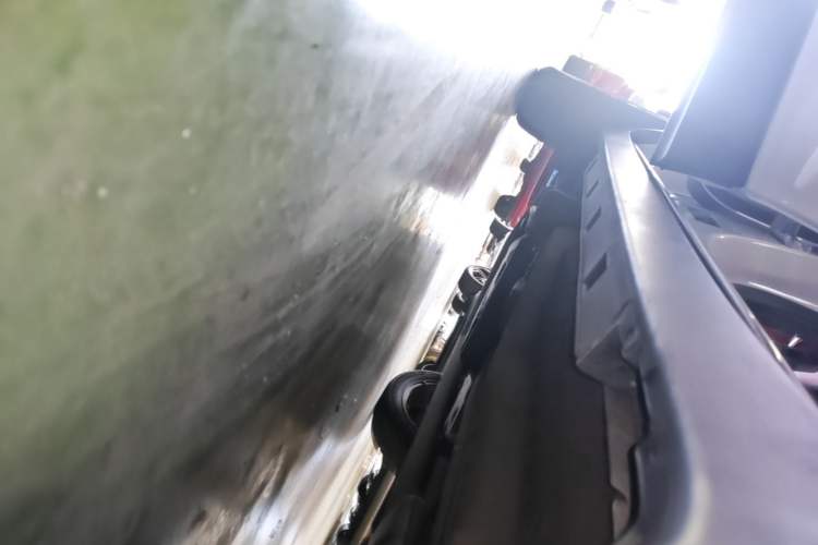 Used Buick Encore 2018 18T Automatic Two-Wheel Drive Urban Elite Model Right Side Sill