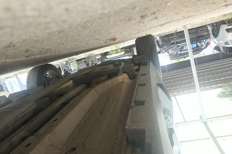 Used Buick Encore 2018 18T Automatic Two-Wheel Drive Urban Leading Model Right Side Sill