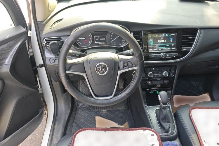 Used Buick Encore 2018 18T Automatic Two-Wheel Drive Urban Leading Model Steering Wheel