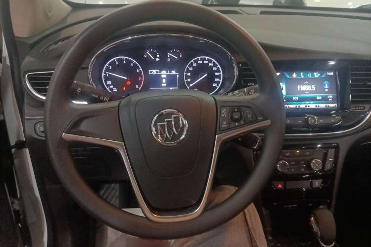 Used Buick Encore 2018 18T Automatic Two-Wheel Drive Urban Leading Model Steering Wheel