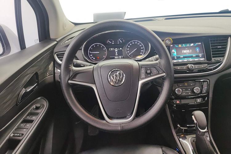 Used Buick Encore 2018 18T Automatic Two-Wheel Drive Urban Leading Model Steering Wheel