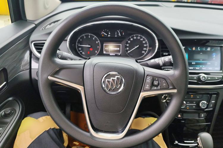 Used Buick Encore 2018 18T Automatic Two-Wheel Drive Urban Leading Model Steering Wheel