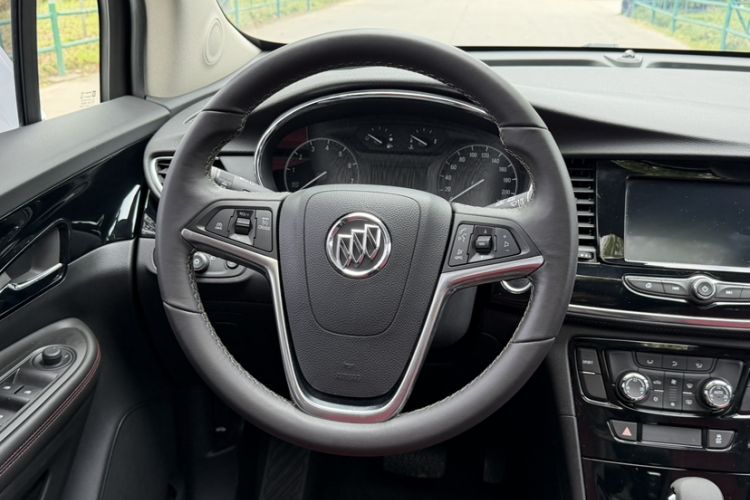 Used Buick Encore 2018 18T Automatic Two-Wheel Drive Urban Elite Model Steering Wheel