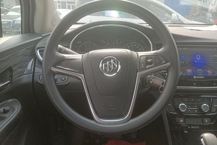 Used Buick Encore 2018 18T Automatic Two-Wheel Drive Urban Leading Model Steering Wheel