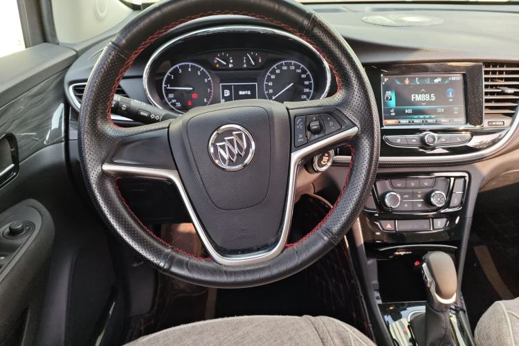 Used Buick Encore 2018 18T Automatic Two-Wheel Drive Urban Leading Model Steering Wheel