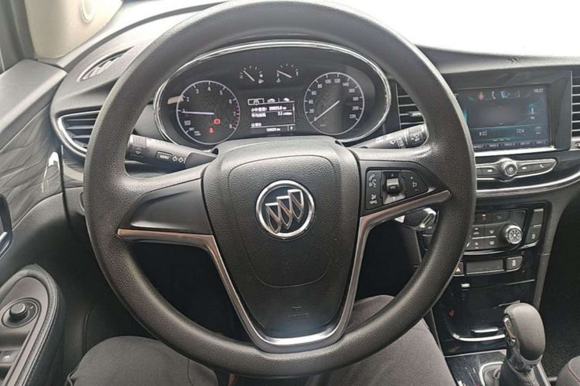Used Buick Encore 2018 18T Automatic Two-Wheel Drive Urban Leading Model Steering Wheel