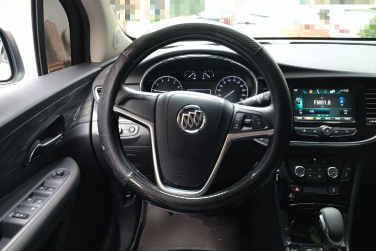 Used Buick Encore 2018 18T Automatic Two-Wheel Drive Urban Leading Model Steering Wheel