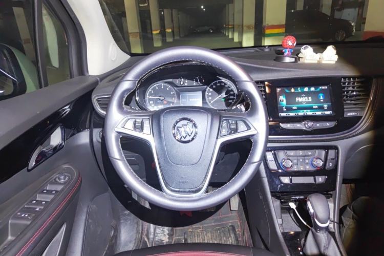 Used Buick Encore 2018 18T Automatic Two-Wheel Drive Urban Elite Model Steering Wheel