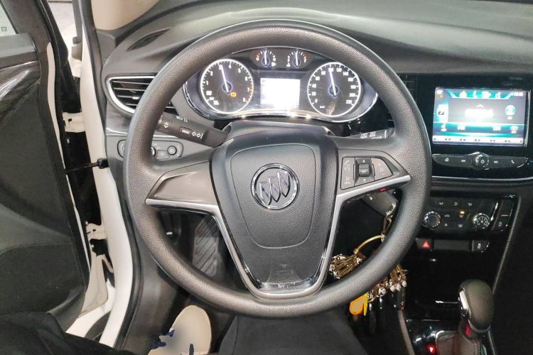 Used Buick Encore 2018 18T Automatic Two-Wheel Drive Urban Leading Model Steering Wheel