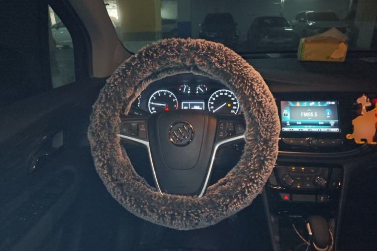 Used Buick Encore 2018 18T Automatic Two-Wheel Drive Urban Leading Model Steering Wheel