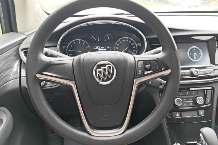 Used Buick Encore 2018 18T Automatic Two-Wheel Drive Urban Leading Model Steering Wheel