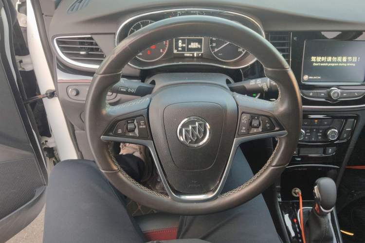 Used Buick Encore 2018 18T Automatic Two-Wheel Drive Urban Elite Model Steering Wheel