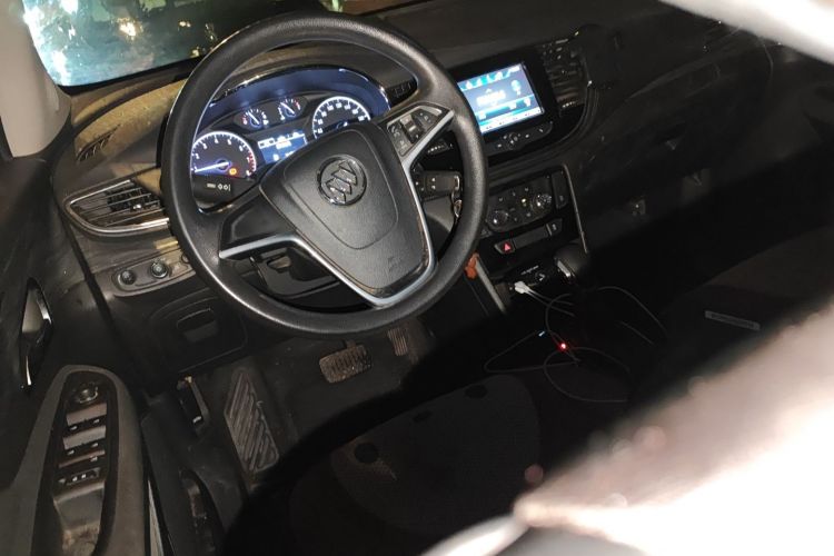 Used Buick Encore 2018 18T Automatic Two-Wheel Drive Urban Leading Model Steering Wheel